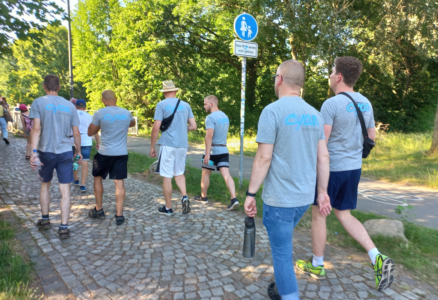 Unsere Kollegen auf dem Weg zum Start